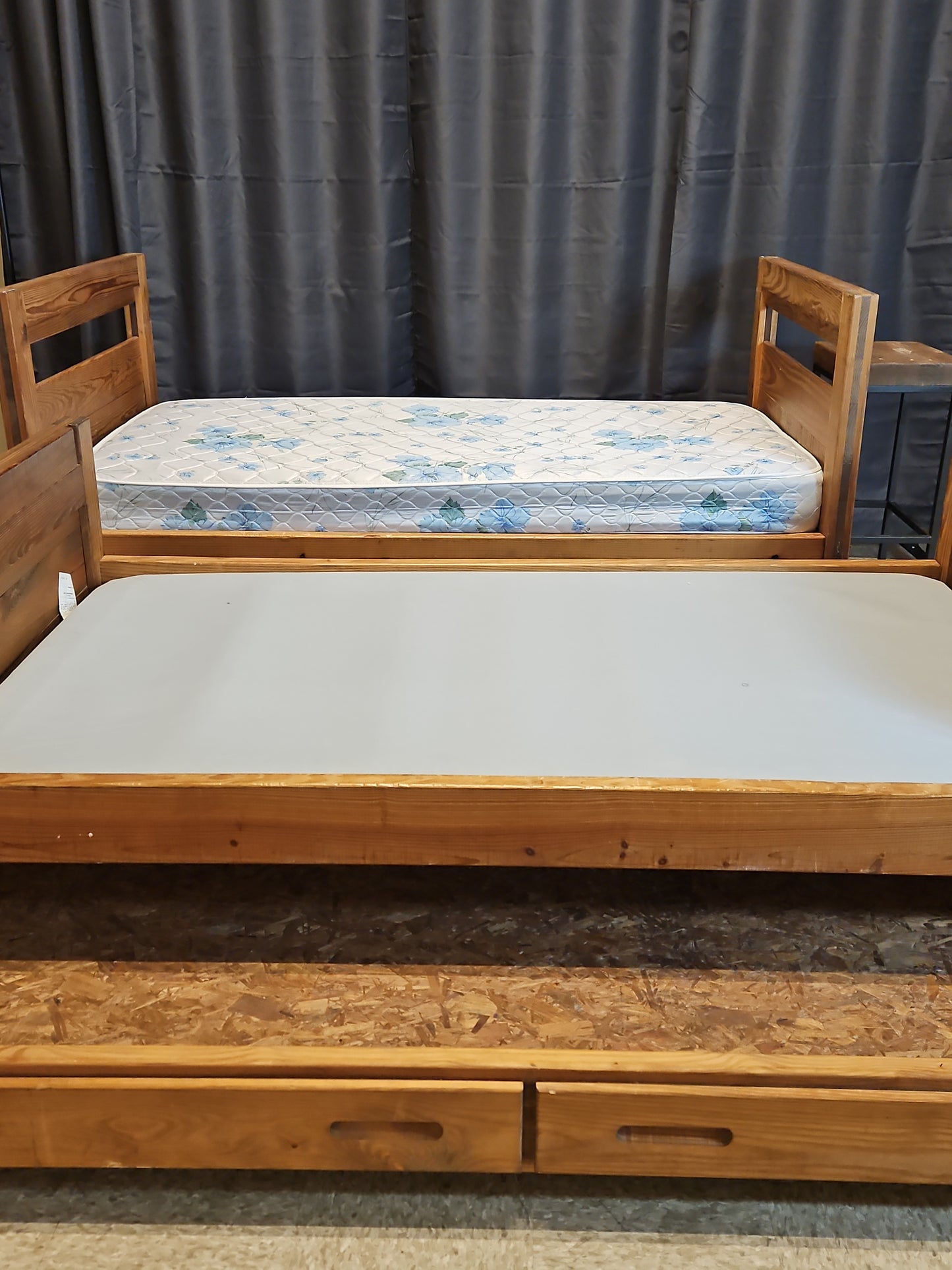 This end Up Bunkbed or Beds- set of 2